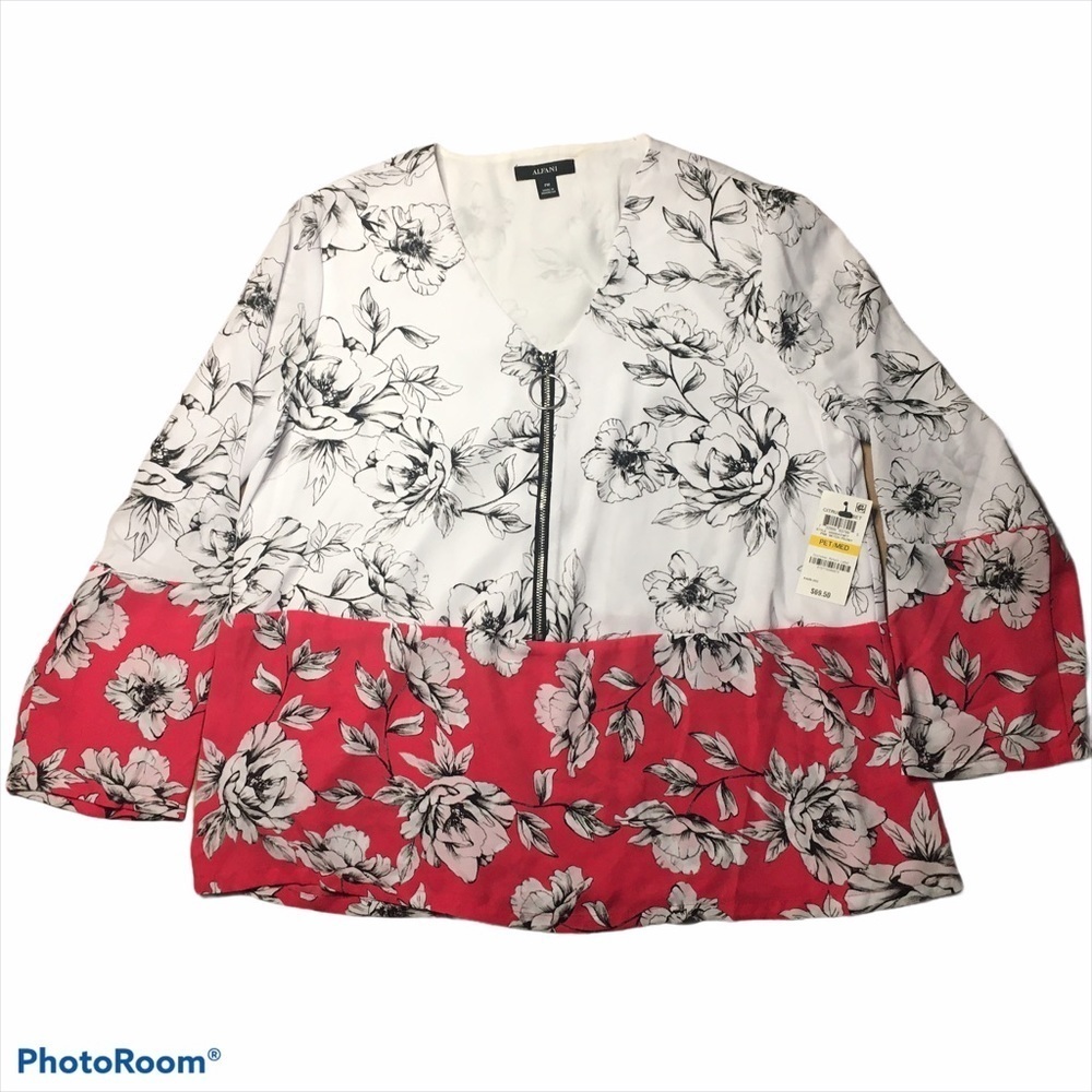 Alfani Floral Print 1/2 Zip V Neck Top PM Medium Petite White Pink Black FLAWS